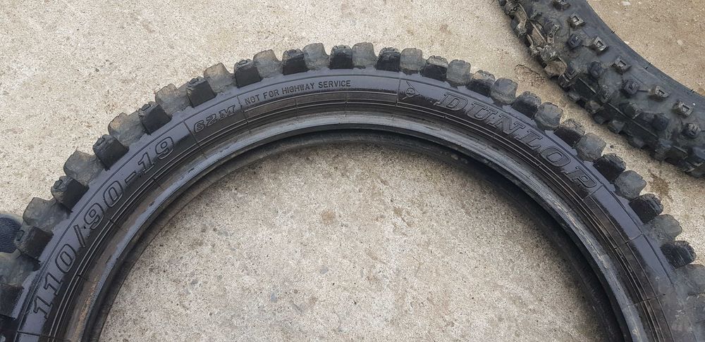 Vand cauciucuri moto pe 18,19,21