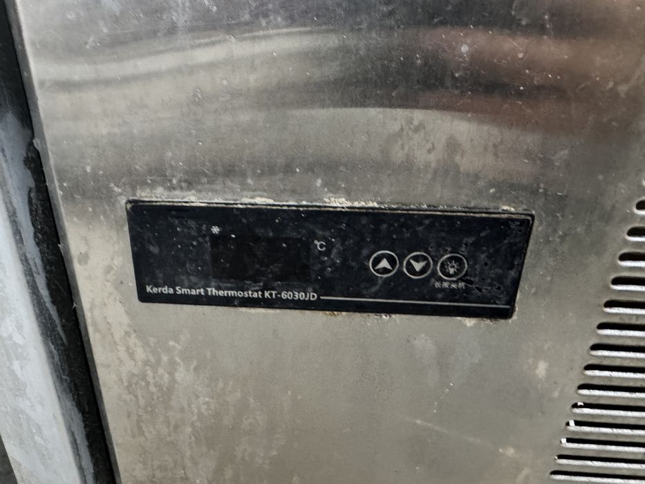 Продается  стол холадильник