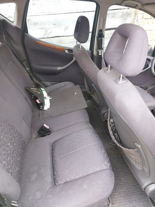 За части Mercedes A160