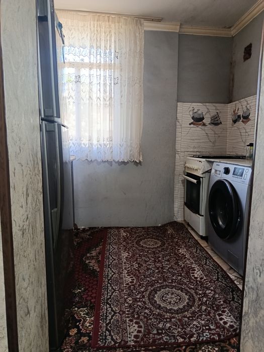 Срочна уй сотилади  2-3/1/2