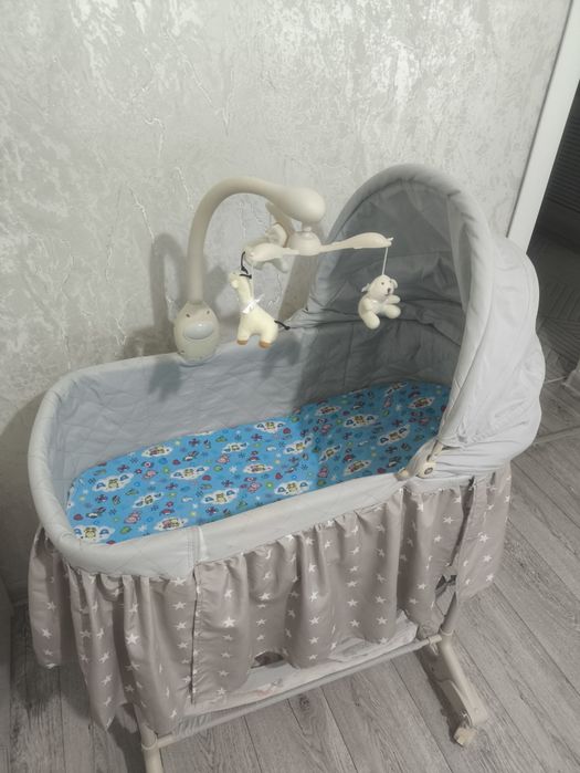 Колыбельная кроватка