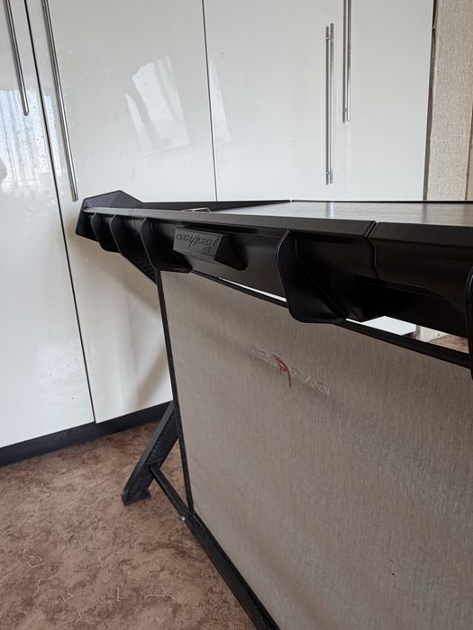 Игровой компьютерный стол