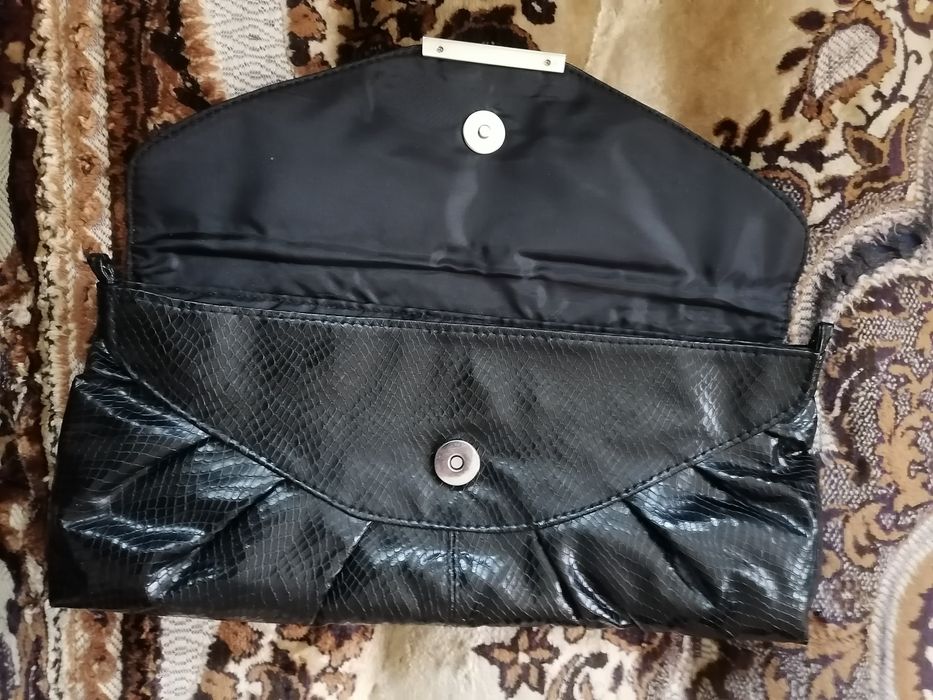 Geanta și plic Guess