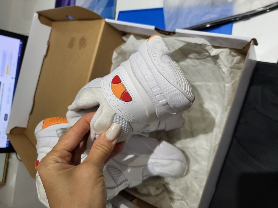 Adidasi Elesse noi piele naturala  și textil mar. 37