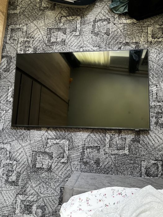Samsung  Smart TV 4K 108cm - Pentru piese / Display defect