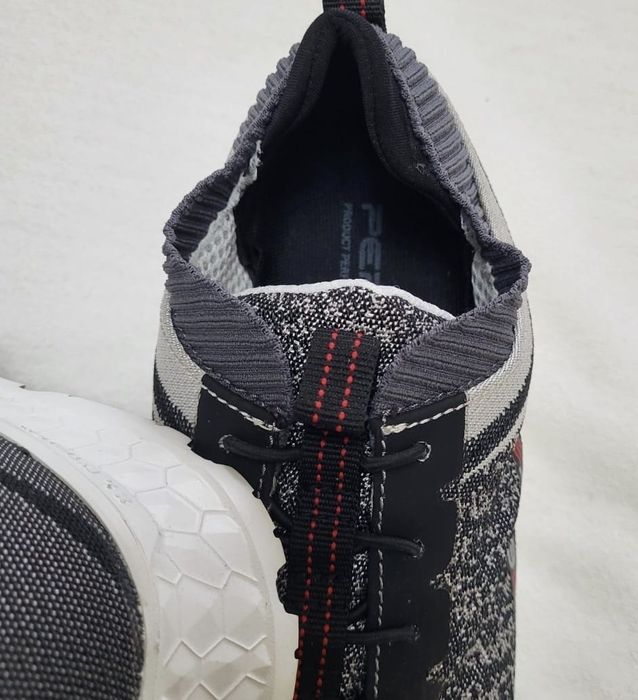 Pantofi noi cu vârf metalic 39