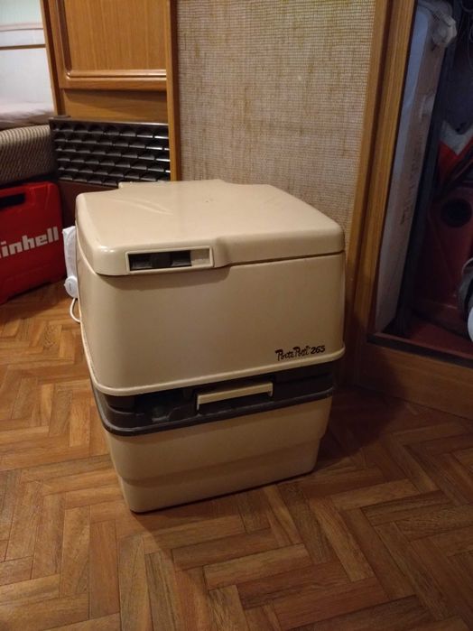 Химическа тоалетна за каравана