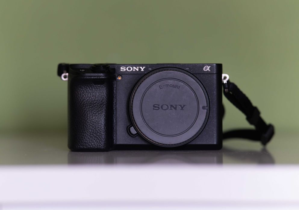 Sony 6400 - Mirrorless Camera