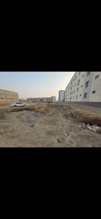 Ер сотилади 6 сотих бозор олдида Гулистон шахрида, бизнес учун!