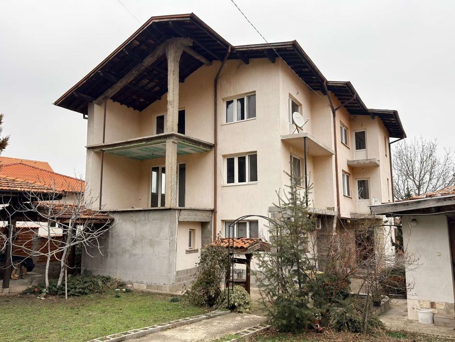 Продава се Къща в с. Лозен, Област София-град - 482 кв.м за 635 €/кв.м - Снимка #4