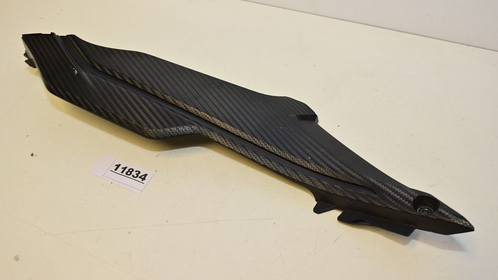 Carena Dreapta Rezervor Benzina Yamaha MT09 / Tracer 2014 - 2024