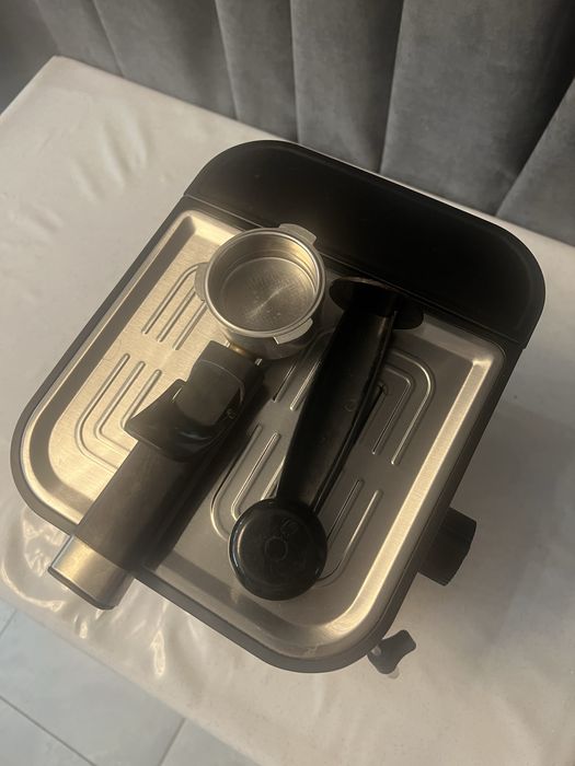 Продам рожковую кофеварку