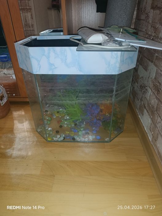 Продам аквариум .
