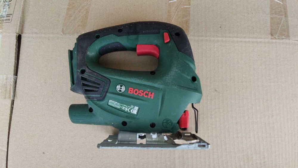 fierăstrău pendular cu acumulator Bosch PST18 LI