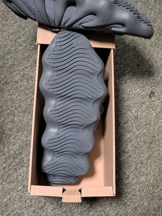 Adidas yeezy 450v
