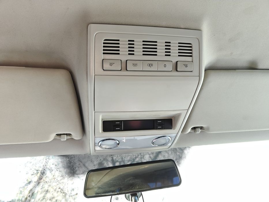 Volskwagen Caravelle