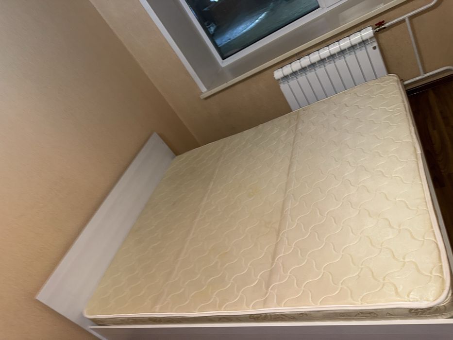 Кровать двуспальняя