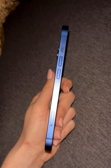 Продавам Iphone13 128GB