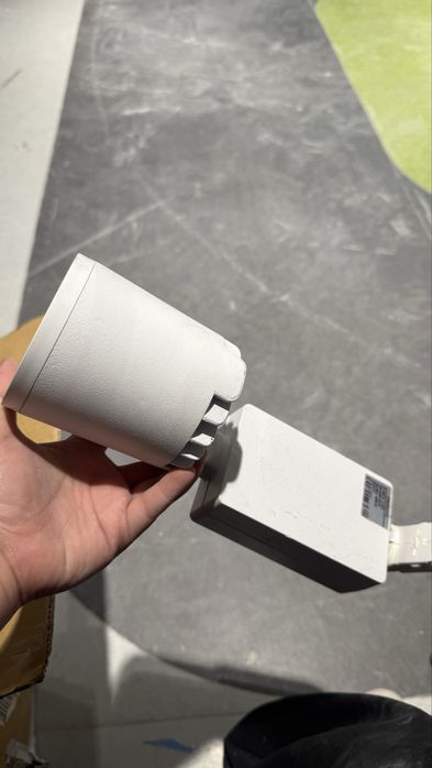 Продам потолочные светильники