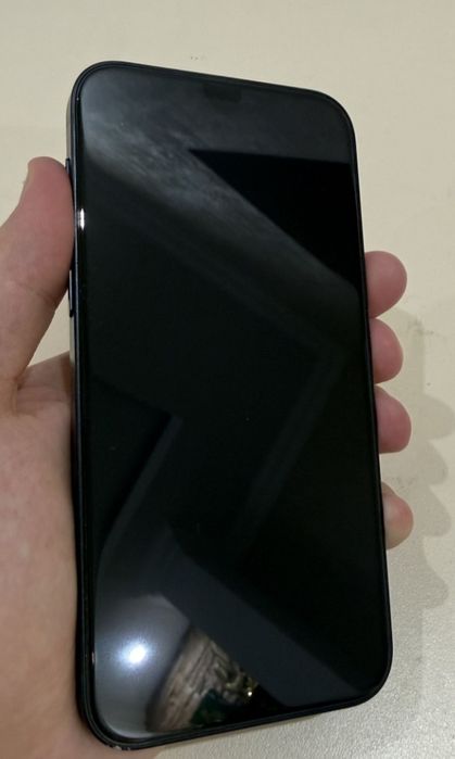 Продам Iphone 12