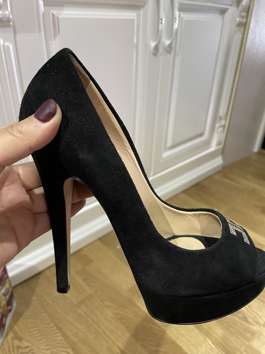 Продам  обувь