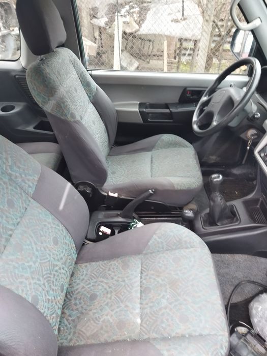 Митцубиши пинин 1.8 гди 3 вр на части 2000 год