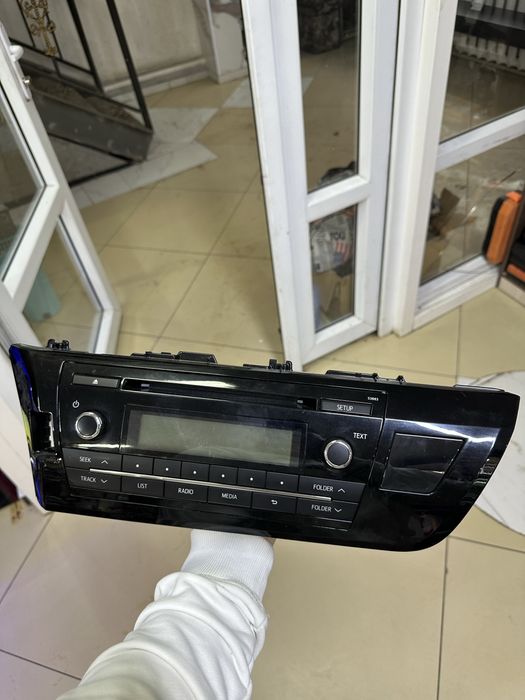 Шгу toyota corolla e170 магнитола