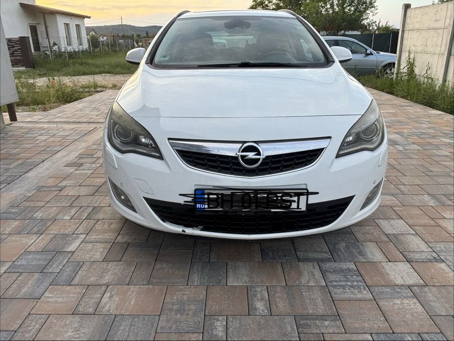 Vand opel astra j 2012