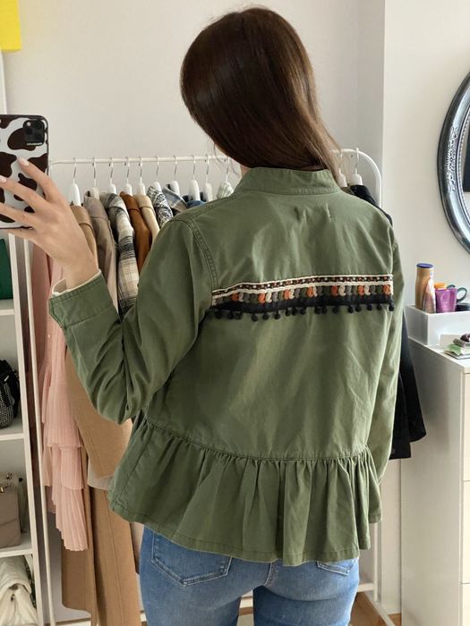 Тънко маслено зелено пролетно яке Reserved