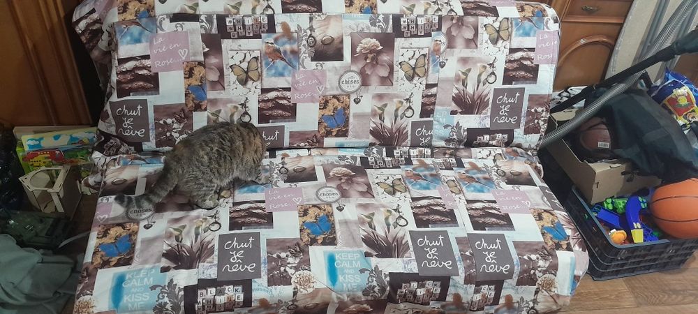 Срочно продам диван-кровать до ночи