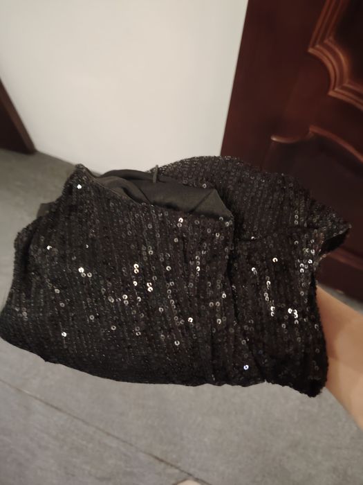 нарядное чёрное платье