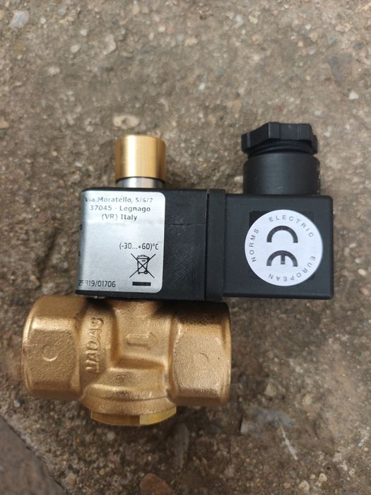 Montam Senzori de gaz cu electrovalve de calitate tensiune 220v