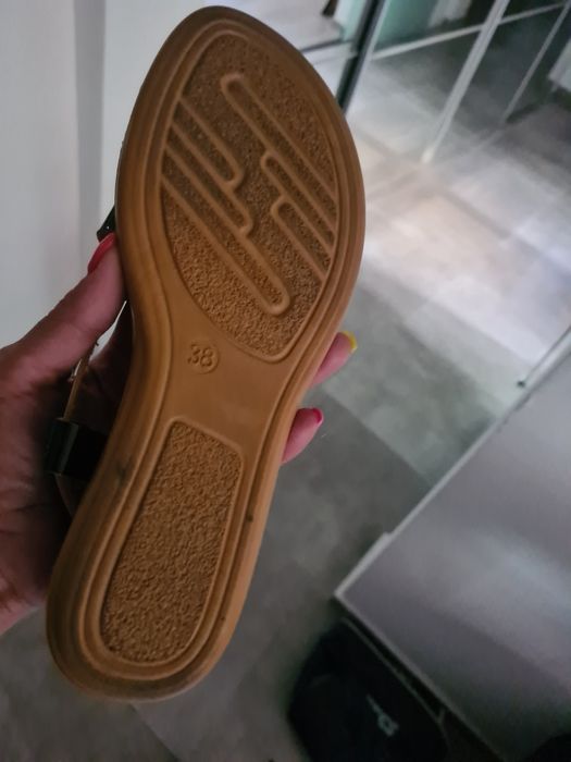 Sandale negre, din lac, marimea 38