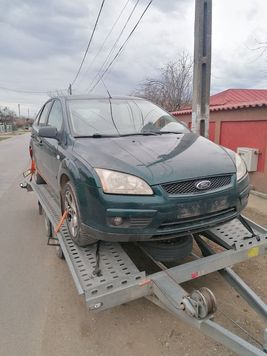 Bara far capota aripa usa Ford Focus