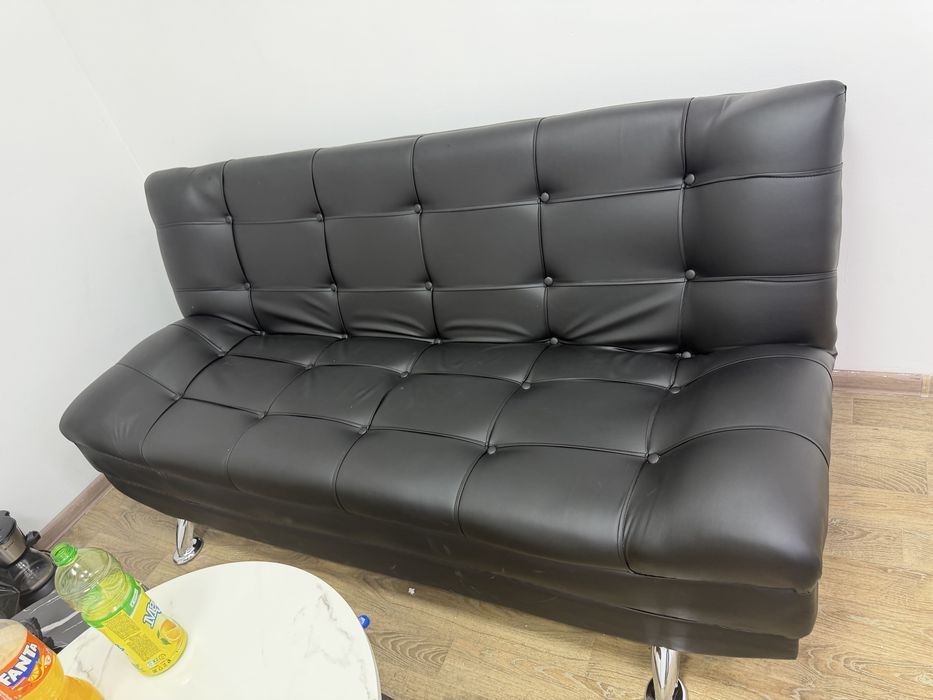 Продам диван новая