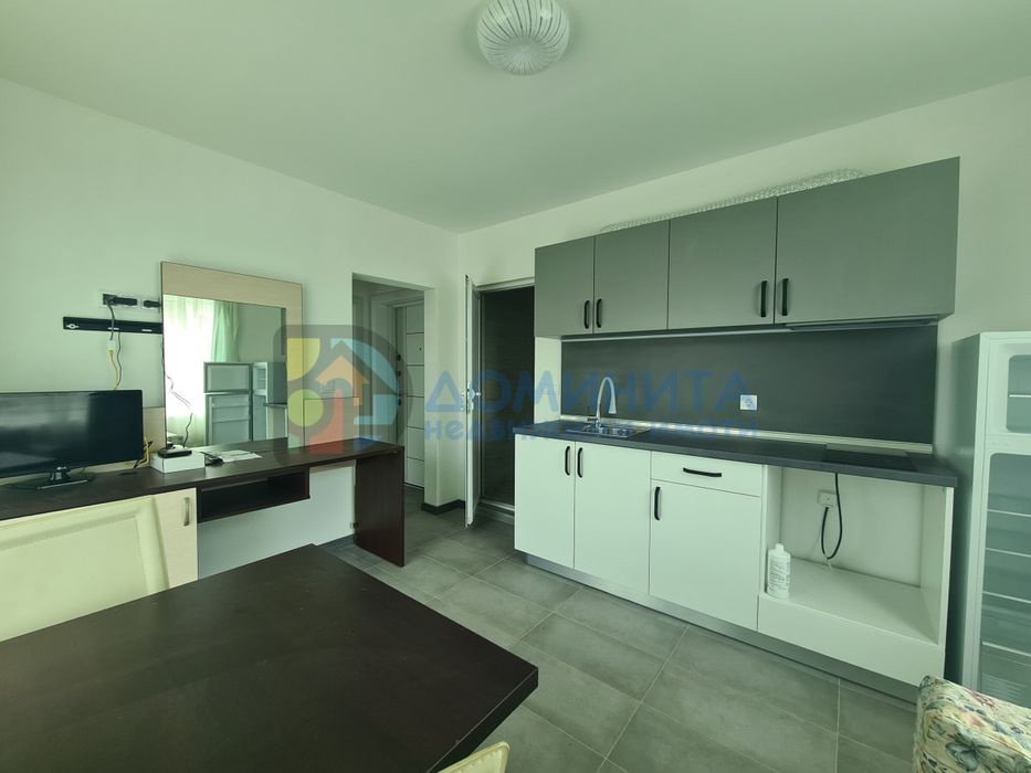 Продава се Двустаен апартамент в Приморско - 64 кв.м за 1000 €/кв.м - Снимка #2