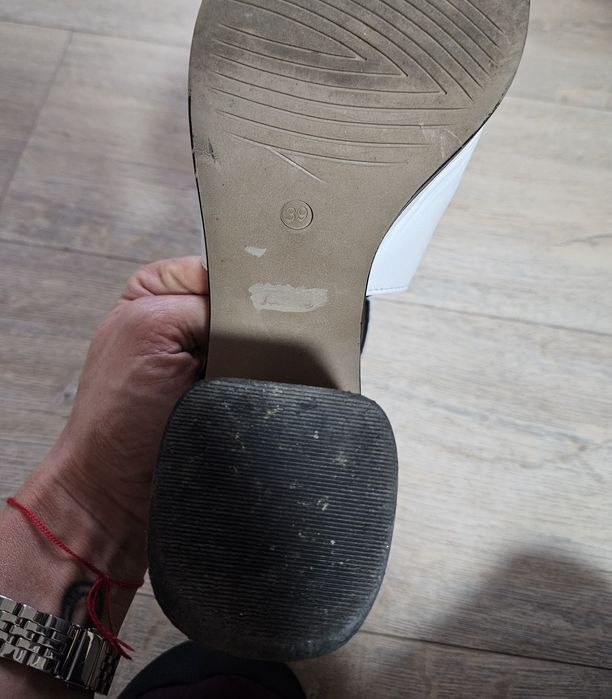 Дамски сандали 39