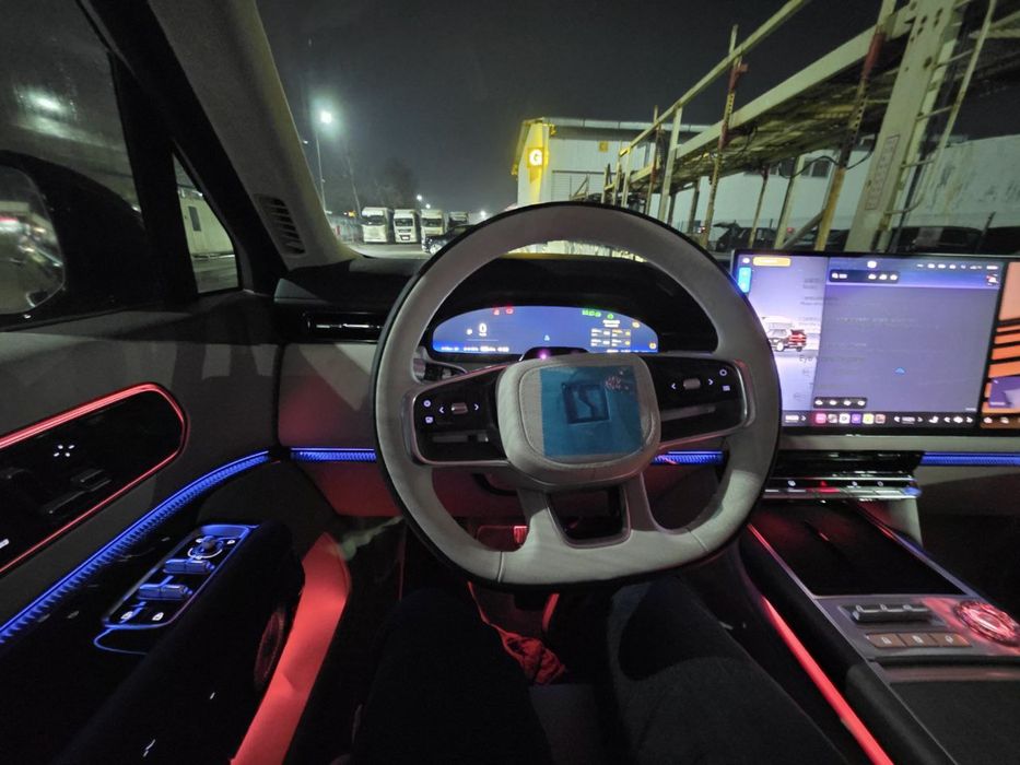 Zeekr 9x 70kw sideniya aylanadi