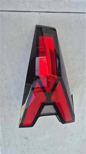 Stop Lampa stanga pe aripa Dacia Duster 3 an 2024  cod 265559174R