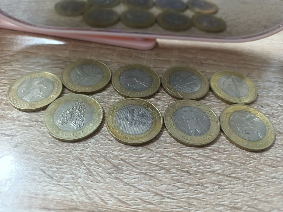 Продам монеты 7 казына