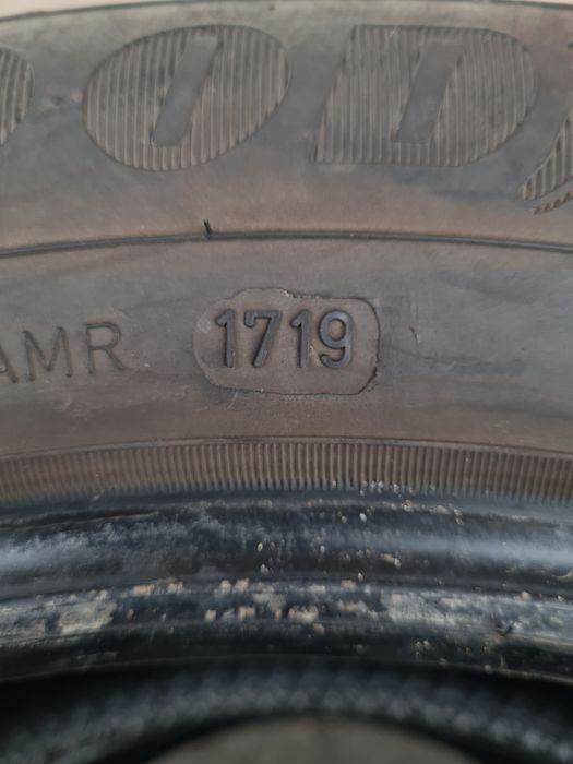 Всесезонни гуми 2 броя GOODYEAR Vector4seasons 235 55 R17 дот 1719