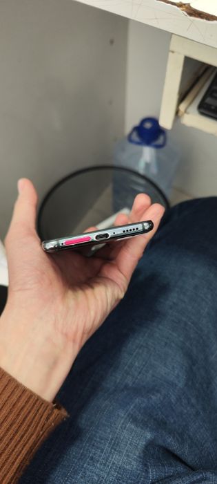 Mi 9T.     Ekrani tozza