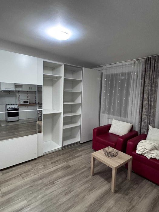 Proprietar inchiriez apartament cu 1 camera in FLOREȘTI, Parc Poligon ...