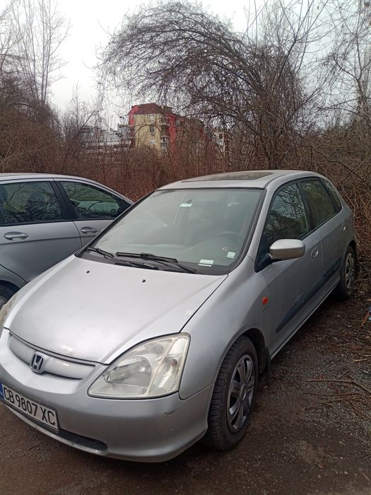 Продавам Хонда Сивик 7