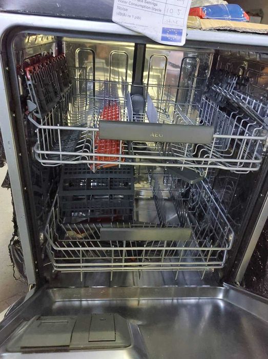 Нова! Съдомиялна за вграждане AEG