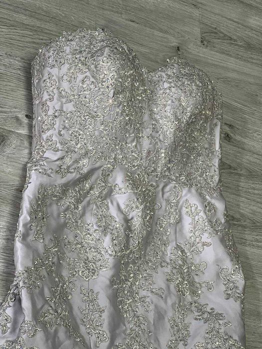 Продаются вечерние платья