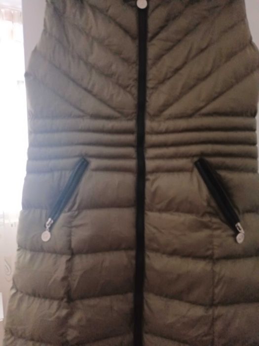 Дълъг дамски пухен елек