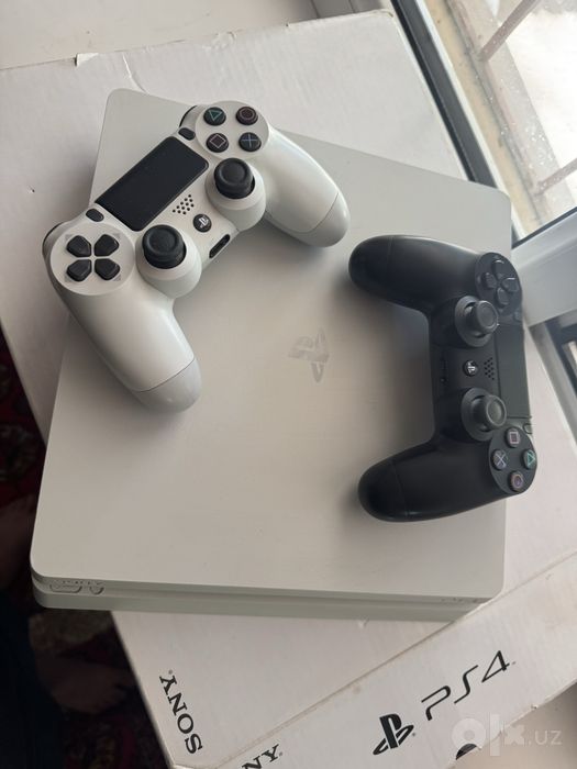Плейстейшн PS 4 сотилади