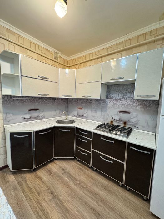 Кухонный гарнитур б/у