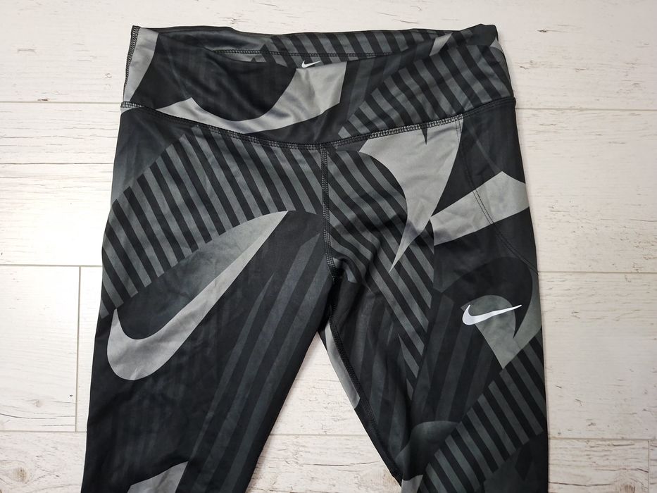 Nike Dry Fit-Ориг. Дамски клин Нов!